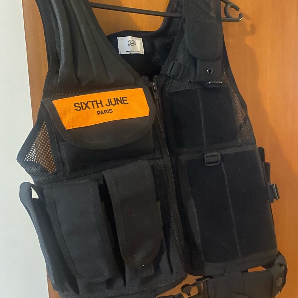 Black Tactical Vest